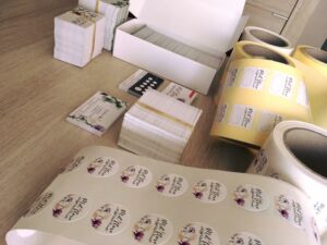 etiquettes packaging creatif